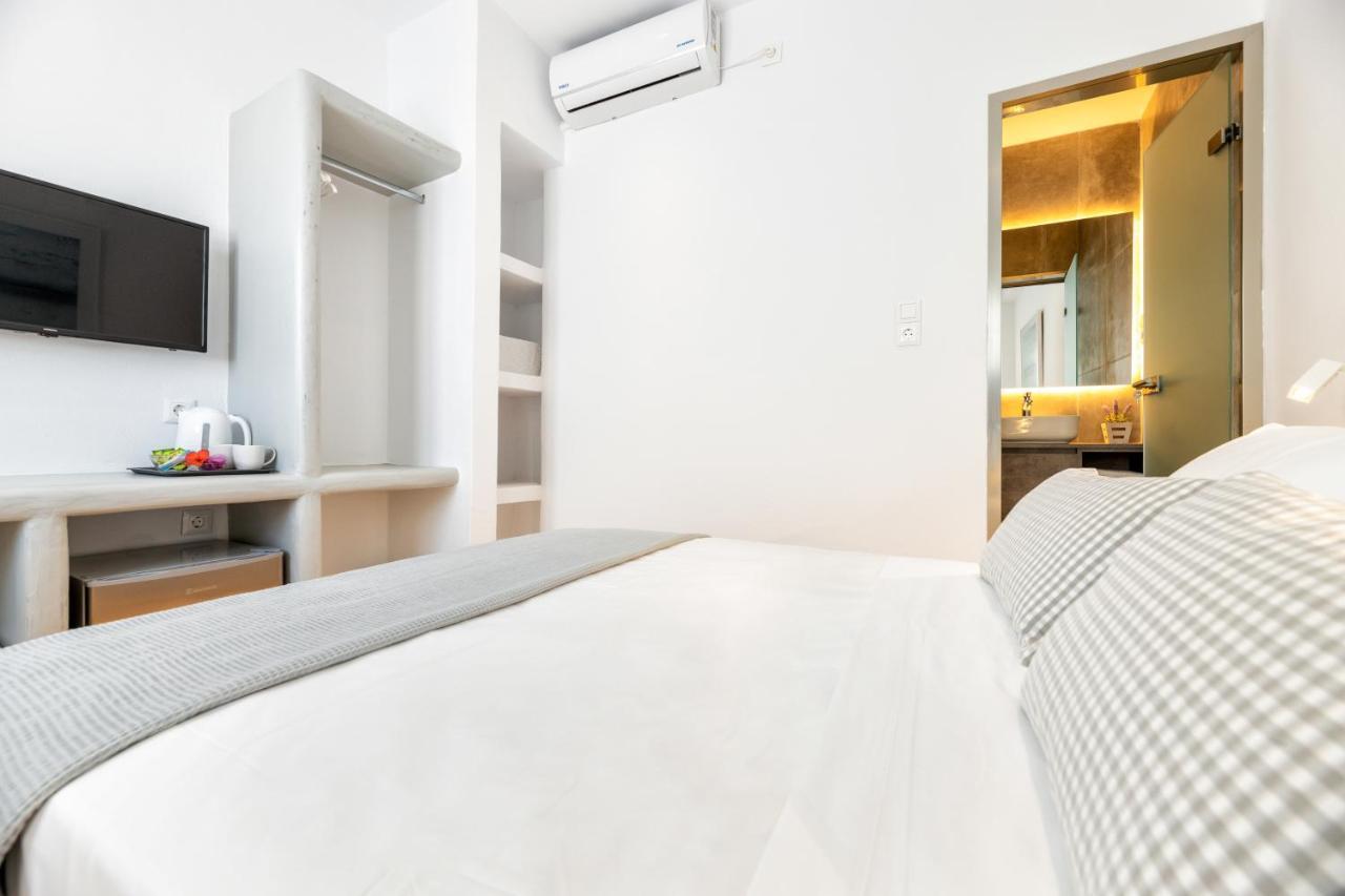 Pelican Paros Exterior photo