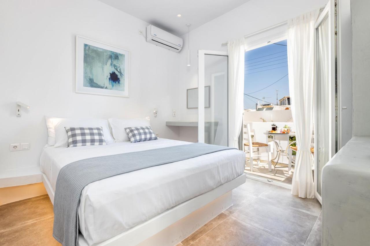 Pelican Paros Exterior photo