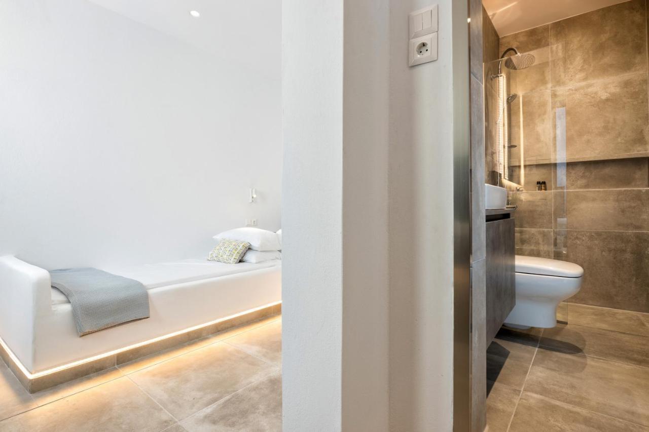 Pelican Paros Exterior photo