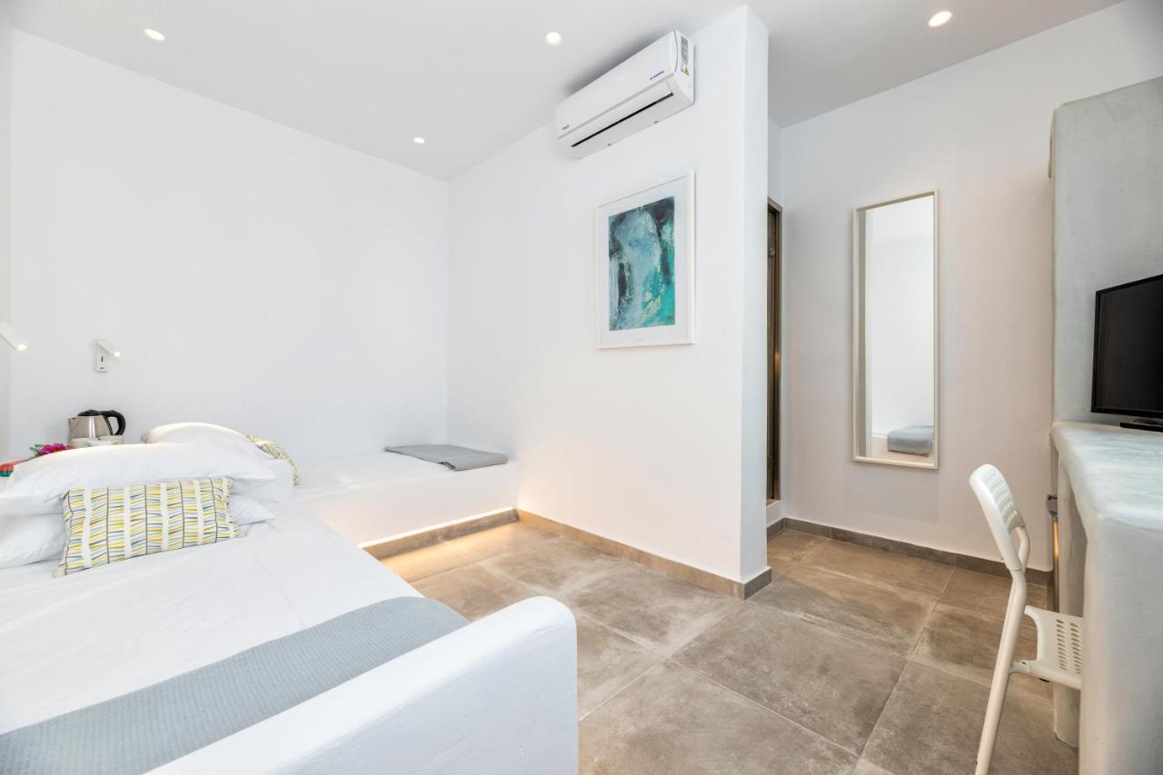 Pelican Paros Exterior photo