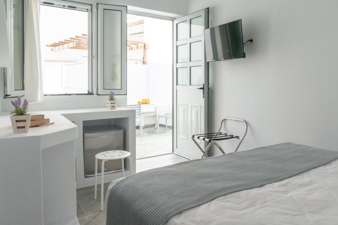 Pelican Paros Exterior photo