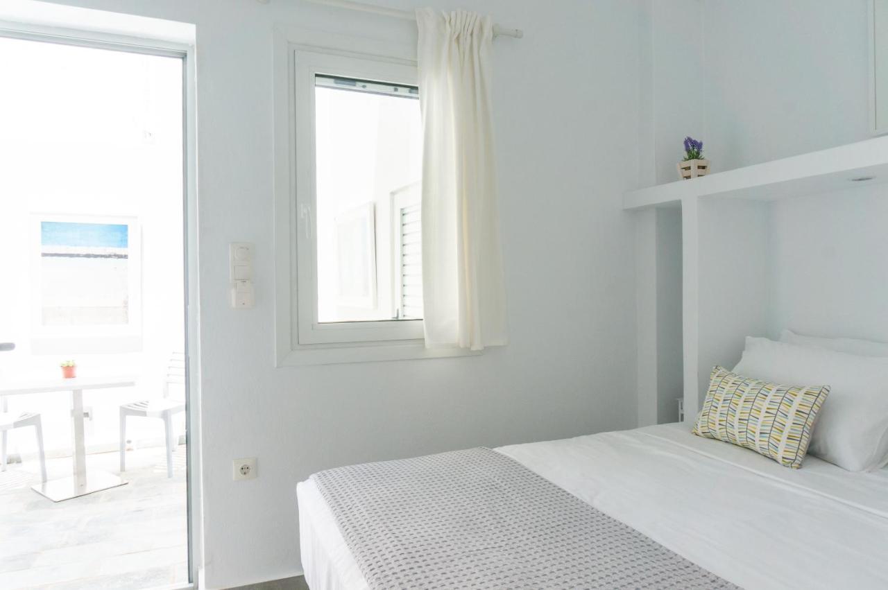 Pelican Paros Exterior photo