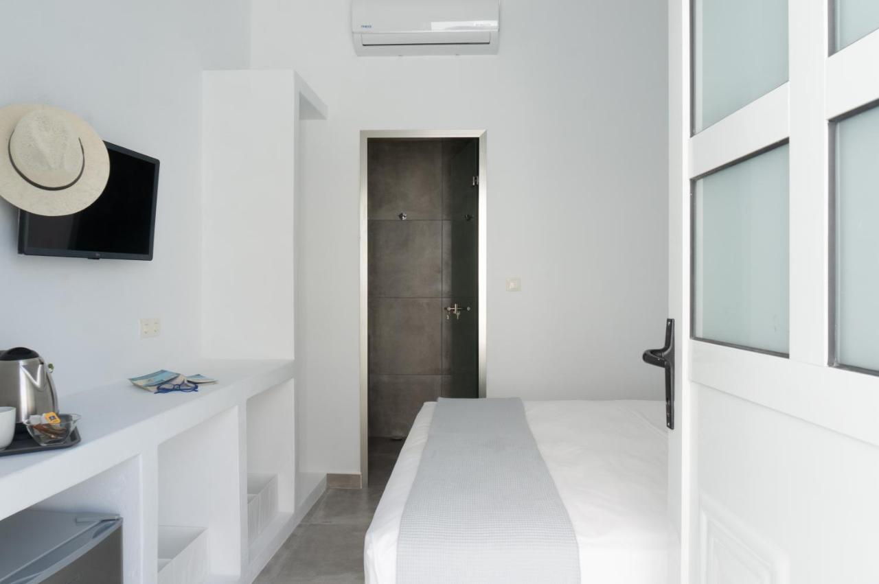 Pelican Paros Exterior photo