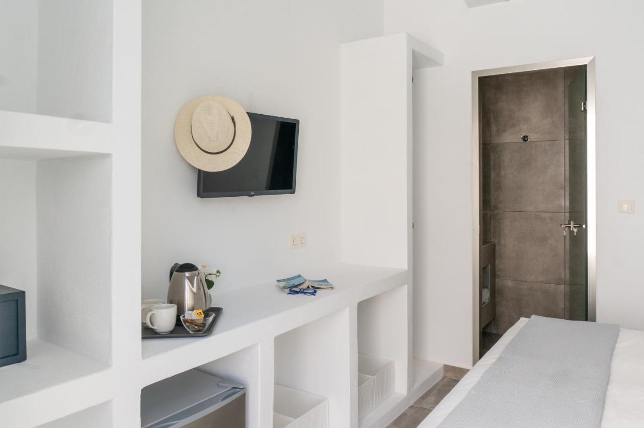 Pelican Paros Exterior photo