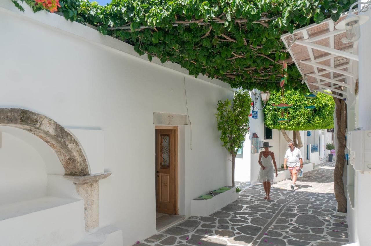 Pelican Paros Exterior photo