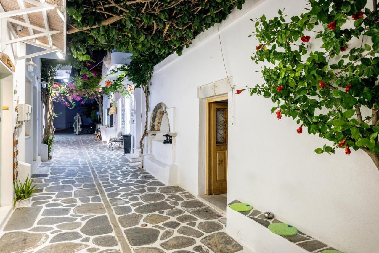 Pelican Paros Exterior photo